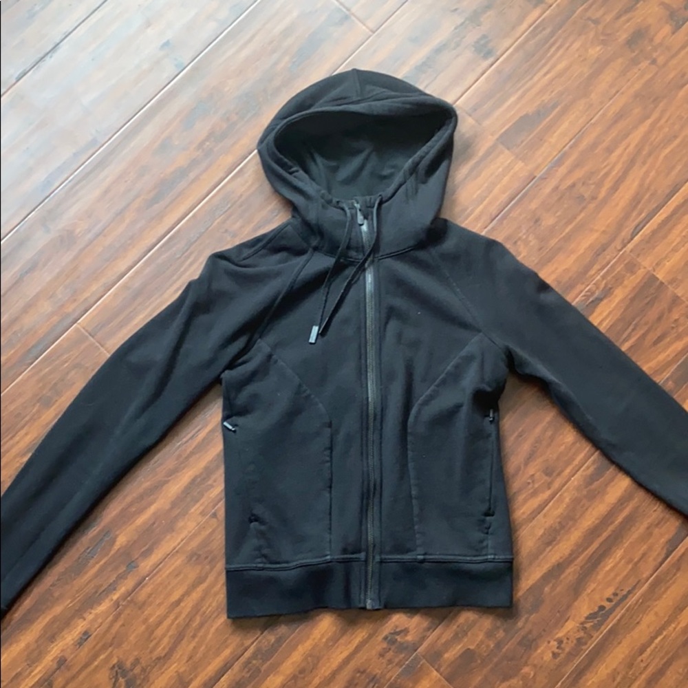 Lululemon Jacket - Size 4